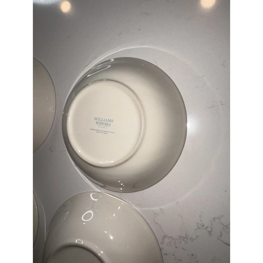 Set Of 4 Williams Sonoma Damask Bunny Cereal SOUP BOWL Blue Floral Rabbit  7.5